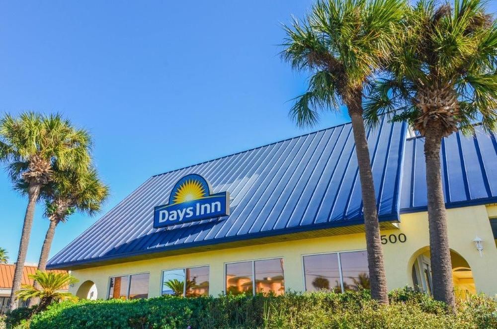 Days Inn By Wyndham Cocoa Beach Port Canaveral Eksteriør billede
